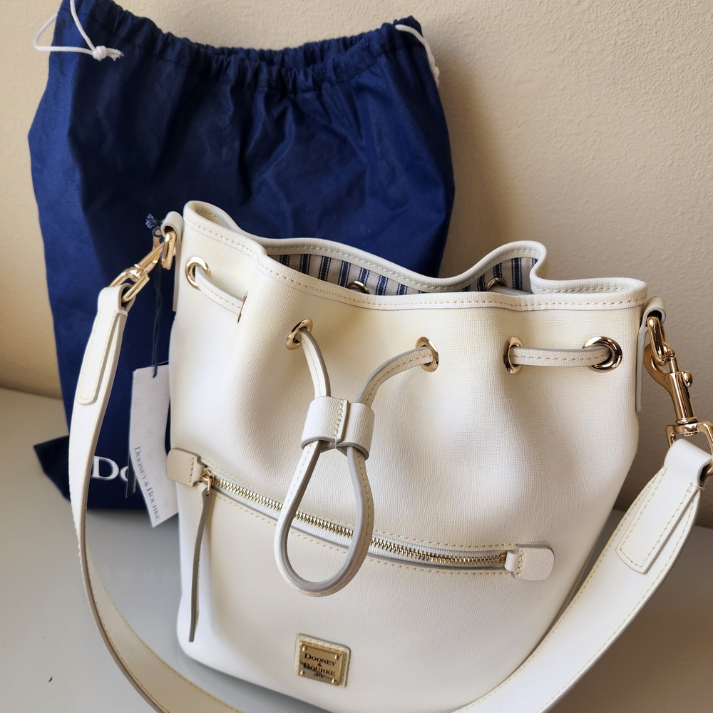 New Elegant Cream Dooney & Burke Bucket Bag - Picture 5 of 7